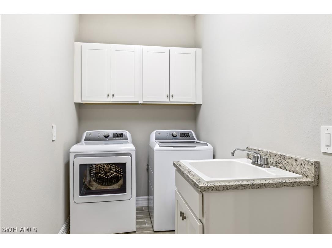 28075 Foxrock Court Bonita Springs FL 34135 226006537 image14