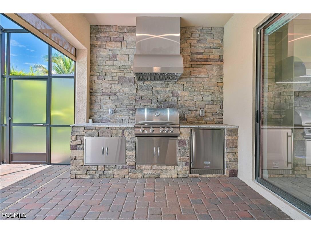 28076 Foxrock Court Bonita Springs FL 34135 2026026488 image5