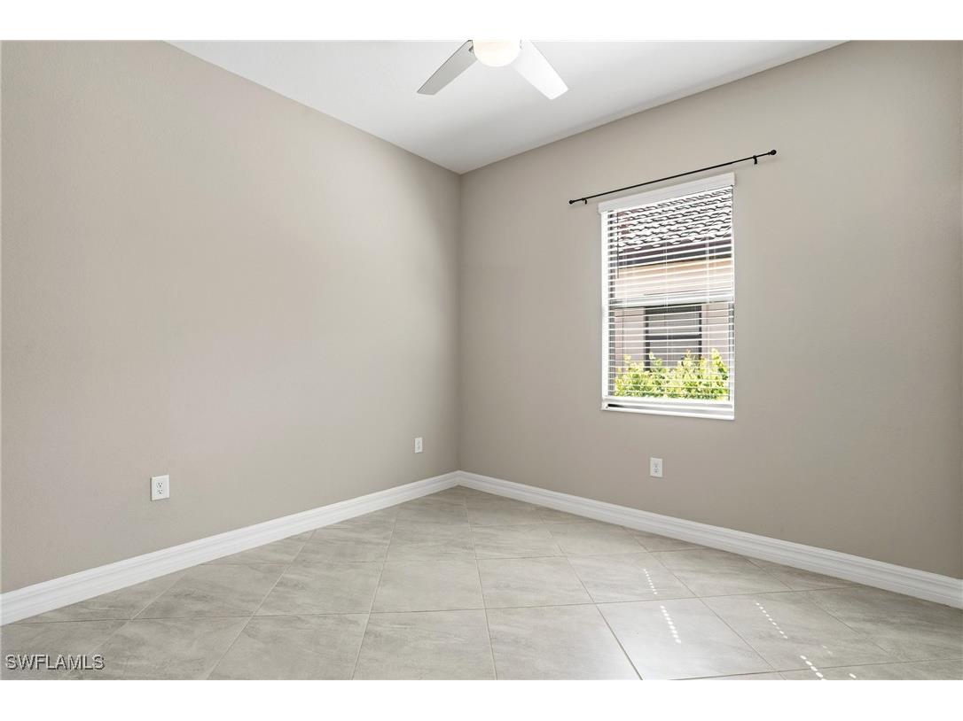 28076 Foxrock Court Bonita Springs FL 34135 225075030 image32