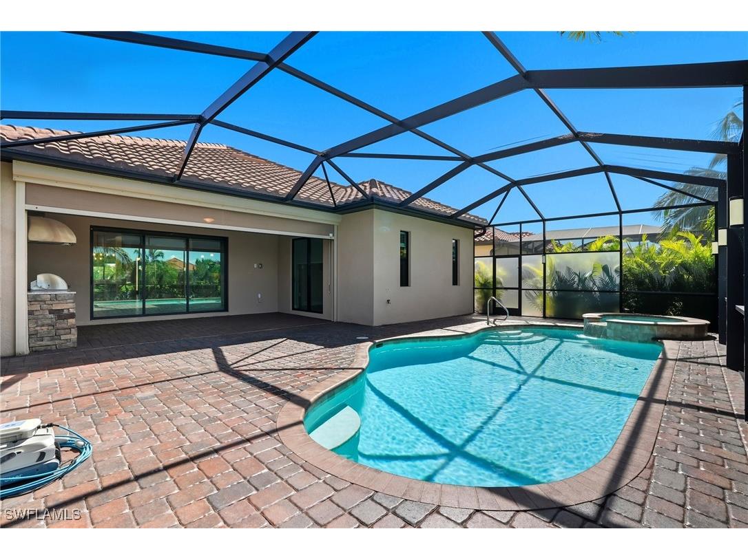 28076 Foxrock Court Bonita Springs FL 34135 225075030 image40