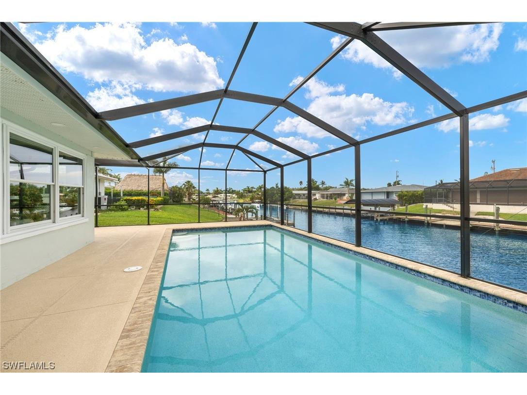 2808 SE 17th Place Cape Coral FL 33904 223050082 image1