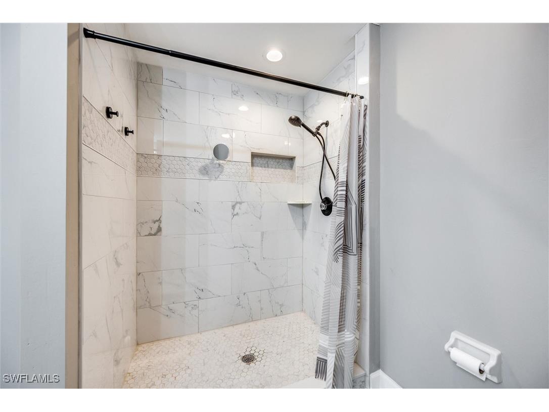 28080 Cavendish Court #2006 Bonita Springs FL 34135 225083231 image18