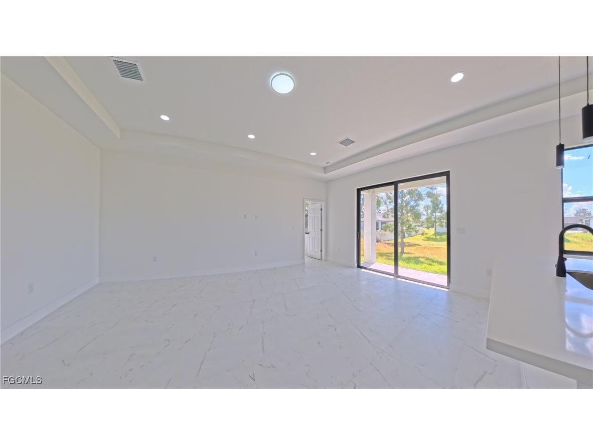 2809 18th Street SW Lehigh Acres FL 33976 2025005843 image9