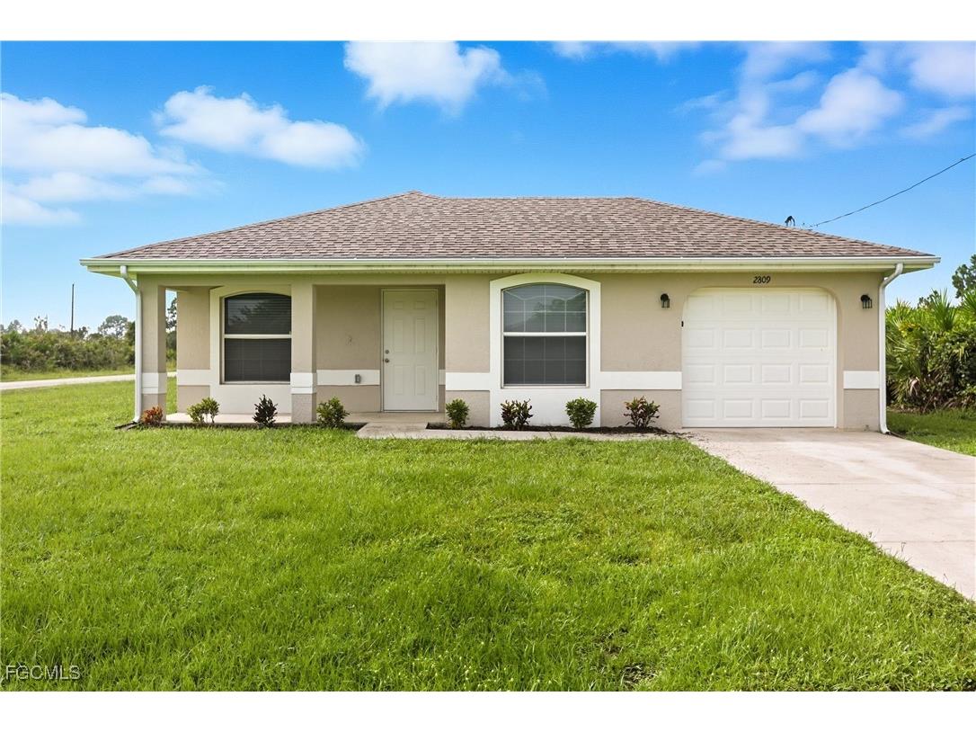 2809 68th Street W Lehigh Acres FL 33971 2025009815 image1