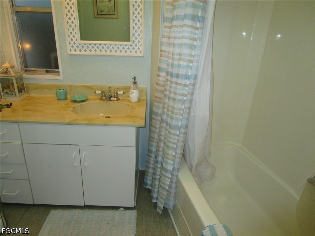 2809 Breezewood Drive North Fort Myers FL 33917 2026022321 image27