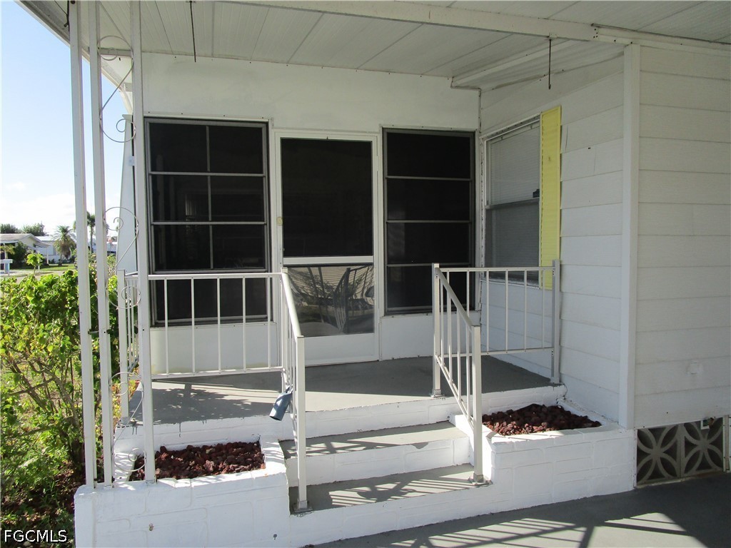 2809 Breezewood Drive North Fort Myers FL 33917 2026022321 image4