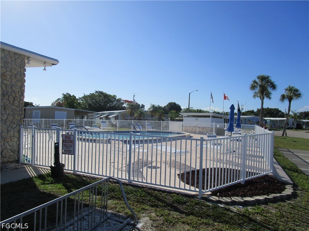 2809 Breezewood Drive North Fort Myers FL 33917 2026022321 image47