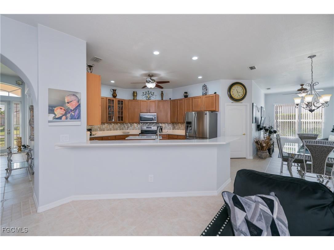 2809 NW 14th Terrace Cape Coral FL 33993 2025020071 image13