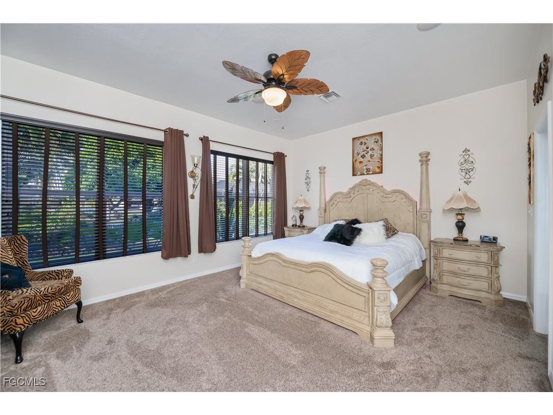 2809 NW 14th Terrace Cape Coral FL 33993 2025020071 image18