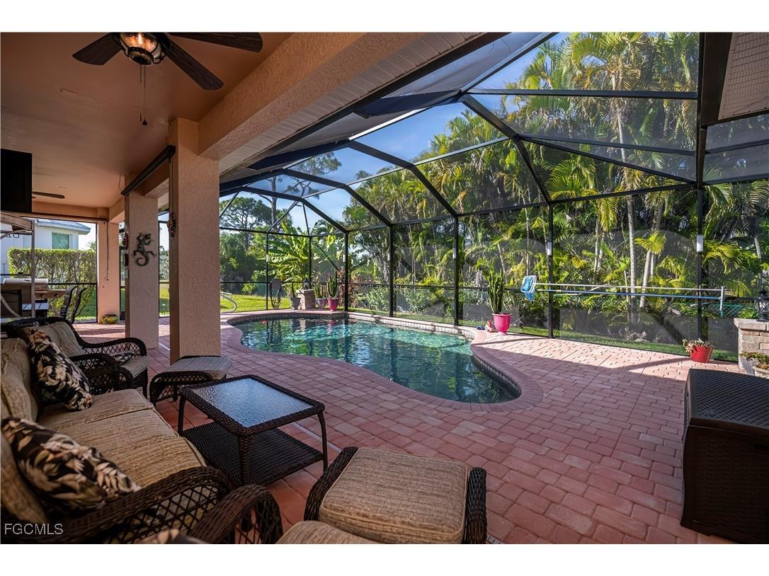 2809 NW 14th Terrace Cape Coral FL 33993 2025020071 image32