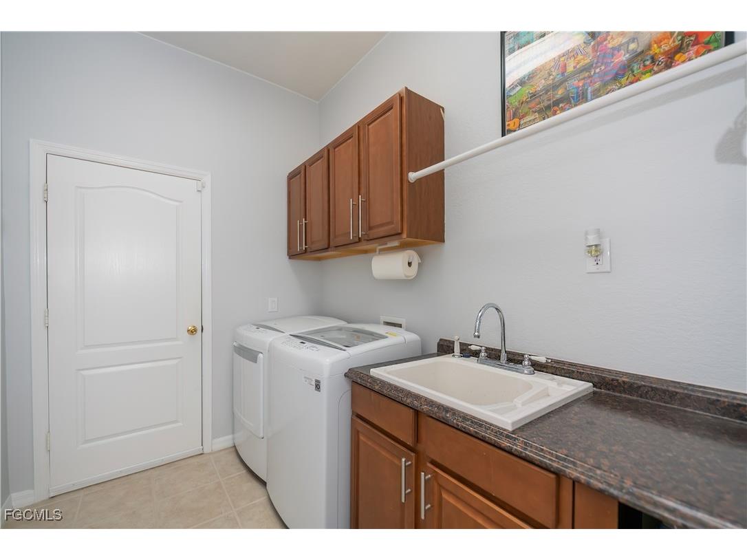 2809 NW 14th Terrace Cape Coral FL 33993 2025020071 image38