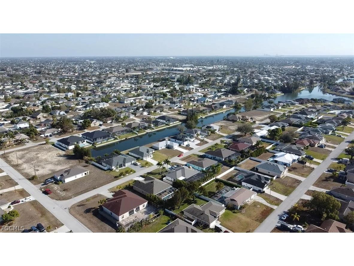 2809 SW 7th Place Cape Coral FL 33914 2026007959 image4