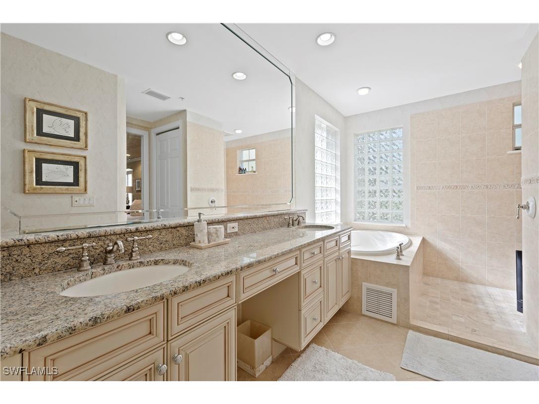 2809 Tiburon Boulevard E #2 Naples FL 34109 225084056 image15