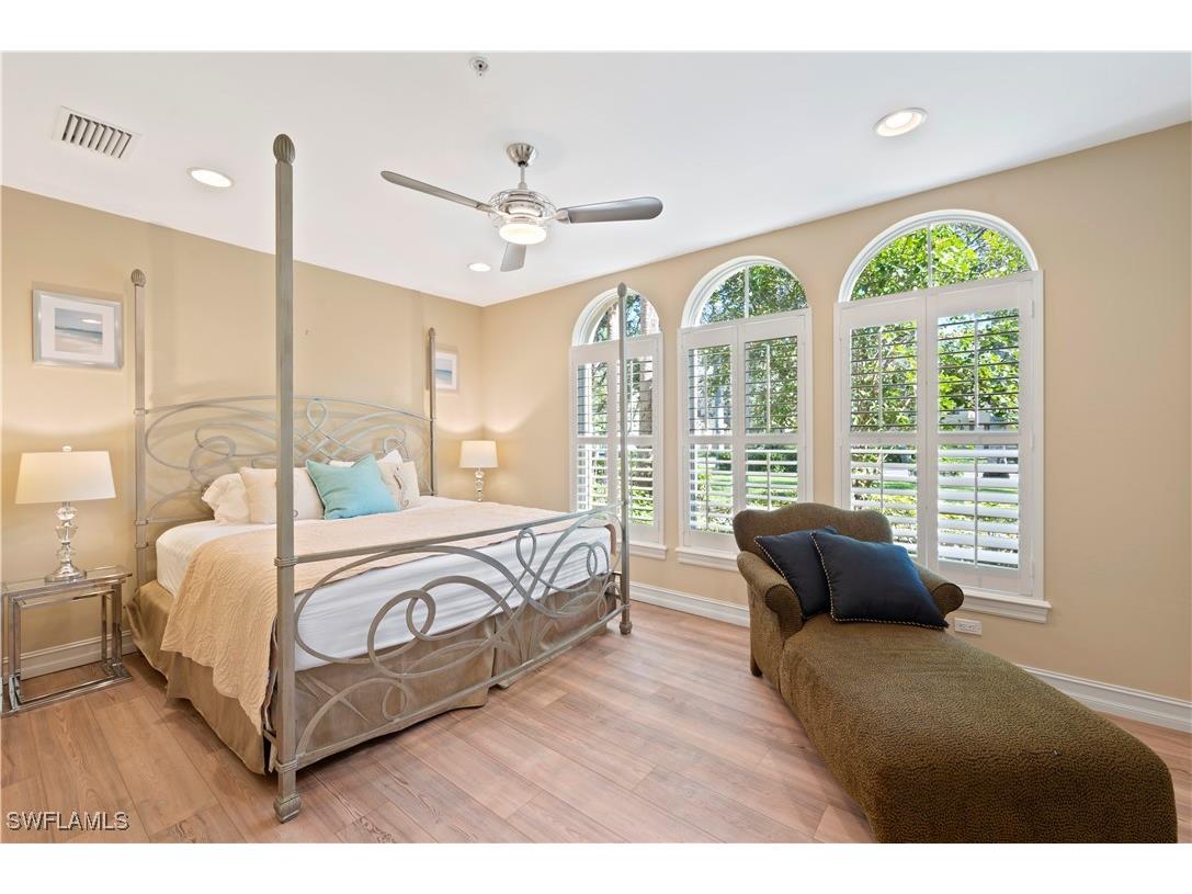 2809 Tiburon Boulevard E #2 Naples FL 34109 225084056 image16