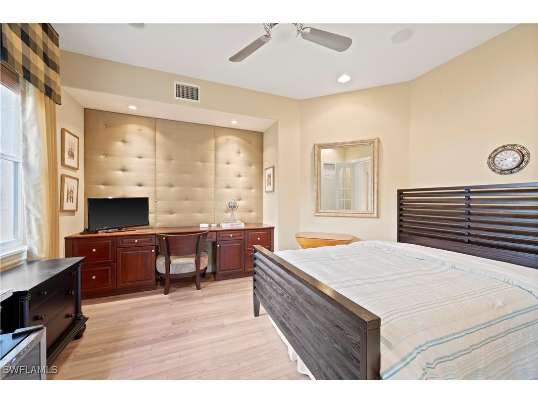 2809 Tiburon Boulevard E #2 Naples FL 34109 225084056 image18