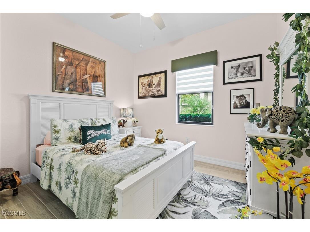 28095 Foxrock Court Bonita Springs FL 34135 2025021565 image10