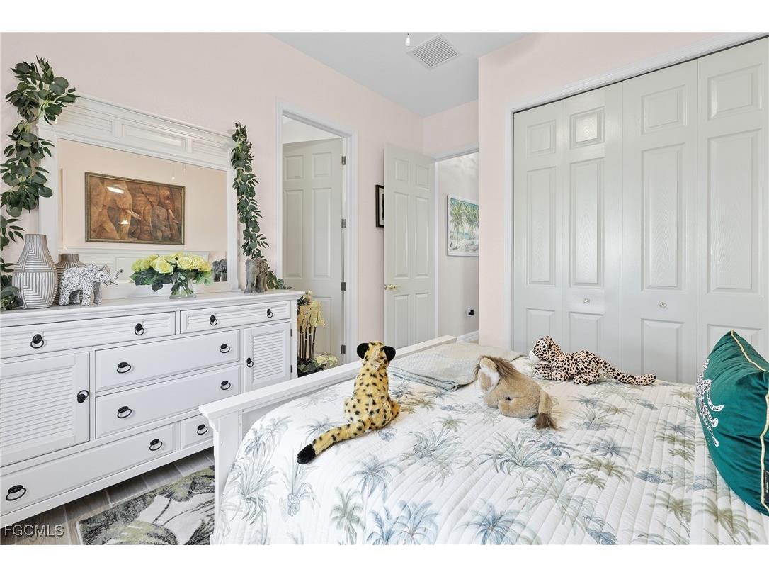 28095 Foxrock Court Bonita Springs FL 34135 2025021565 image11