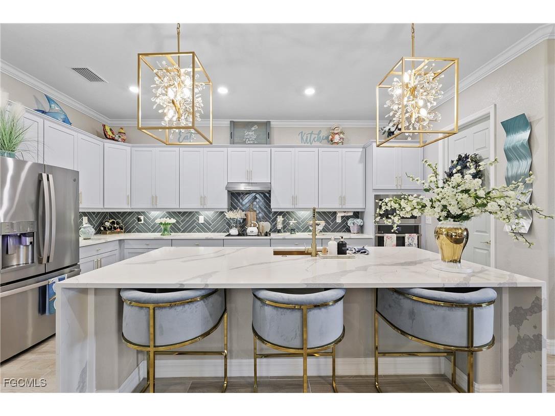 28095 Foxrock Court Bonita Springs FL 34135 2025021565 image13