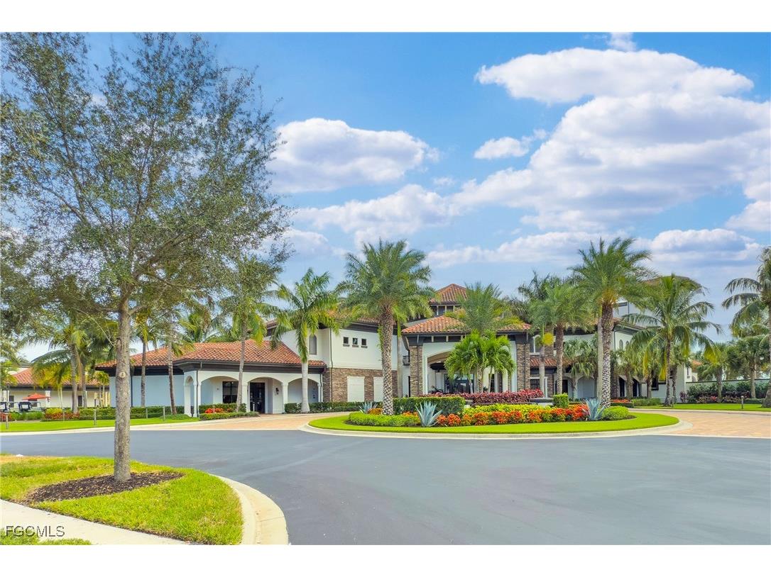 28095 Foxrock Court Bonita Springs FL 34135 2025021565 image33