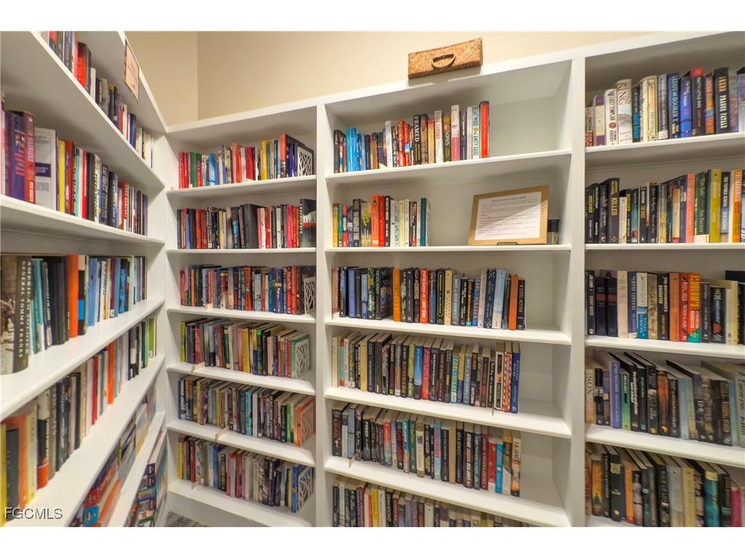 28095 Foxrock Court Bonita Springs FL 34135 2025021565 image37