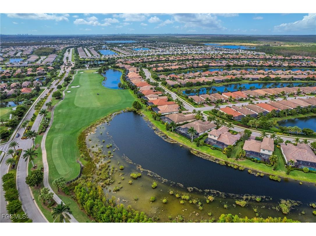 28095 Foxrock Court Bonita Springs FL 34135 2025021565 image45