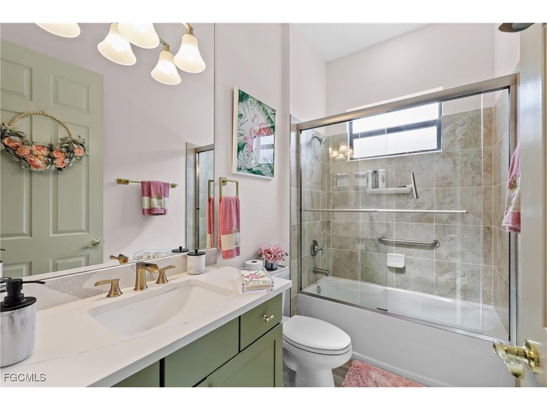 28095 Foxrock Court Bonita Springs FL 34135 2025021565 image7