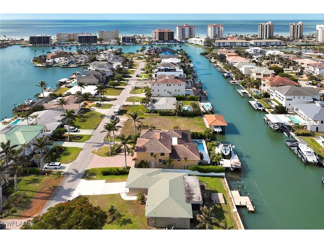 281 Conners Avenue Naples FL 34108 224102307 image1