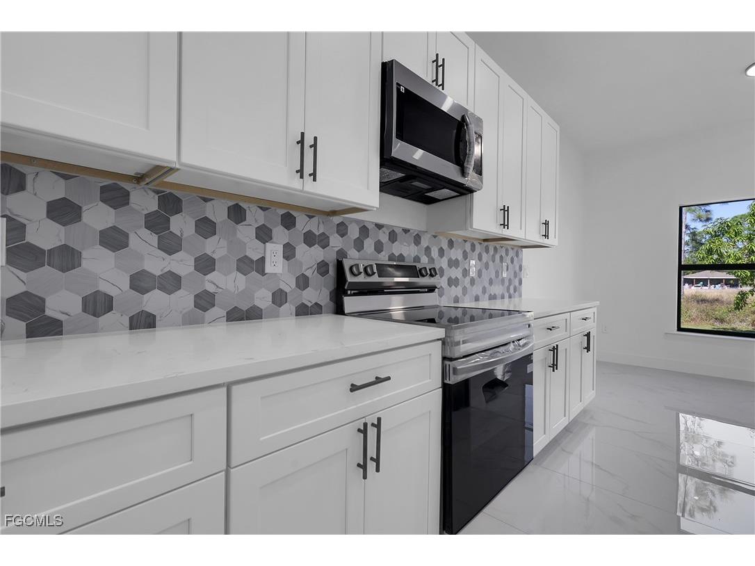 2810 44th Street SW Lehigh Acres FL 33976 2025024680 image11