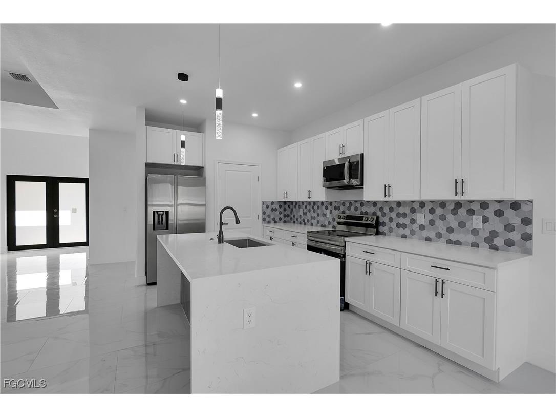 2810 44th Street SW Lehigh Acres FL 33976 2025024680 image12