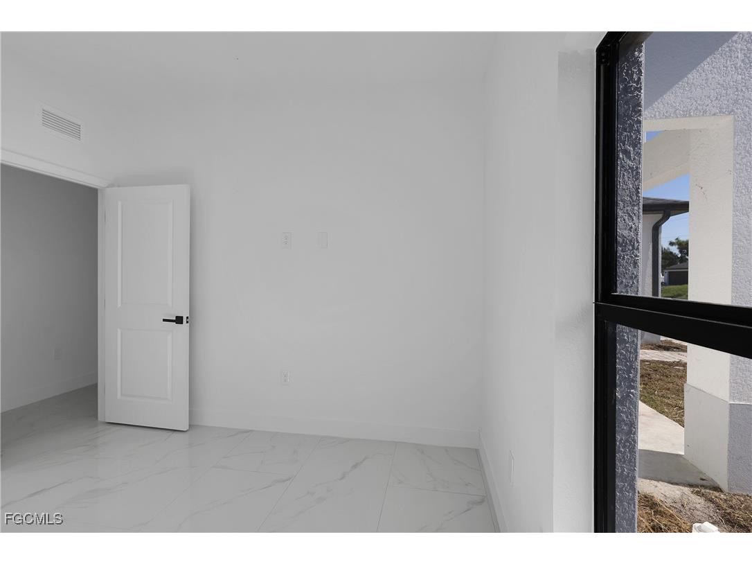 2810 44th Street SW Lehigh Acres FL 33976 2025024680 image28