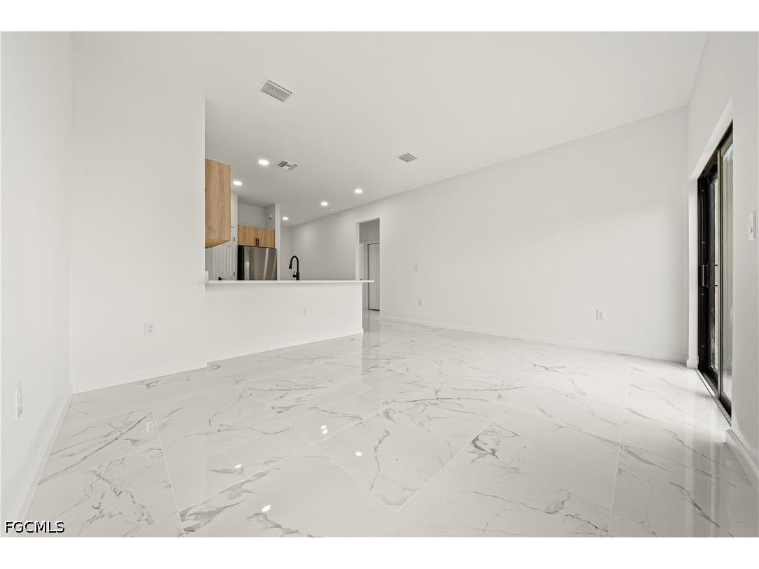 2810 72nd Street W Lehigh Acres FL 33971 2026014720 image2