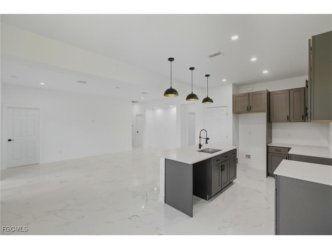 2810 73rd Street W Lehigh Acres FL 33971 2025015112 image7