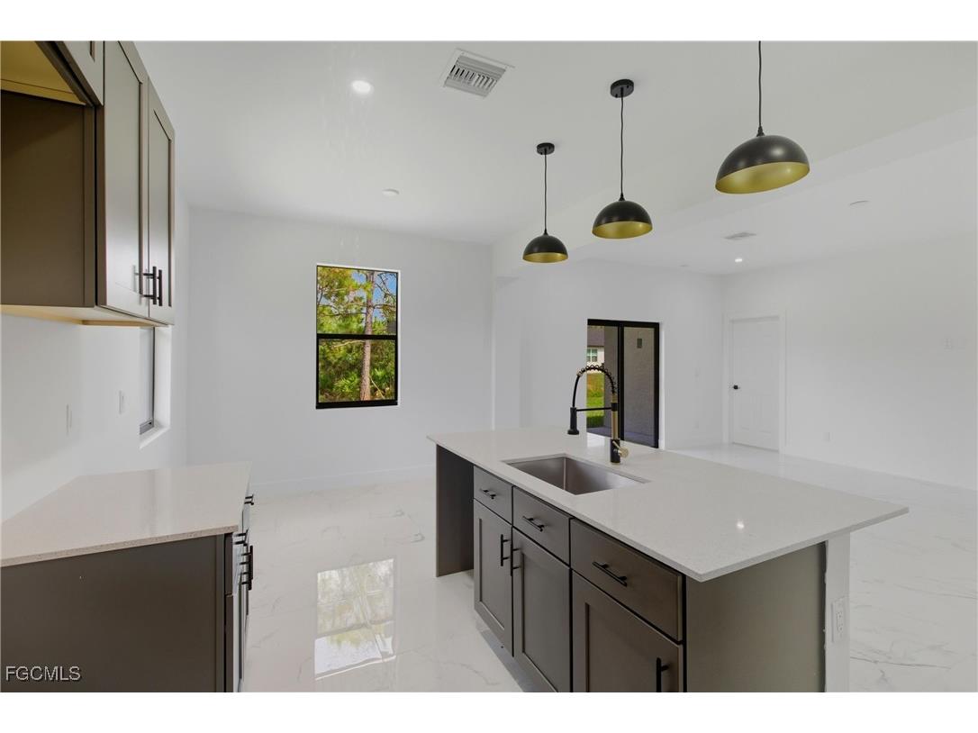 2810 73rd Street W Lehigh Acres FL 33971 2025015112 image9