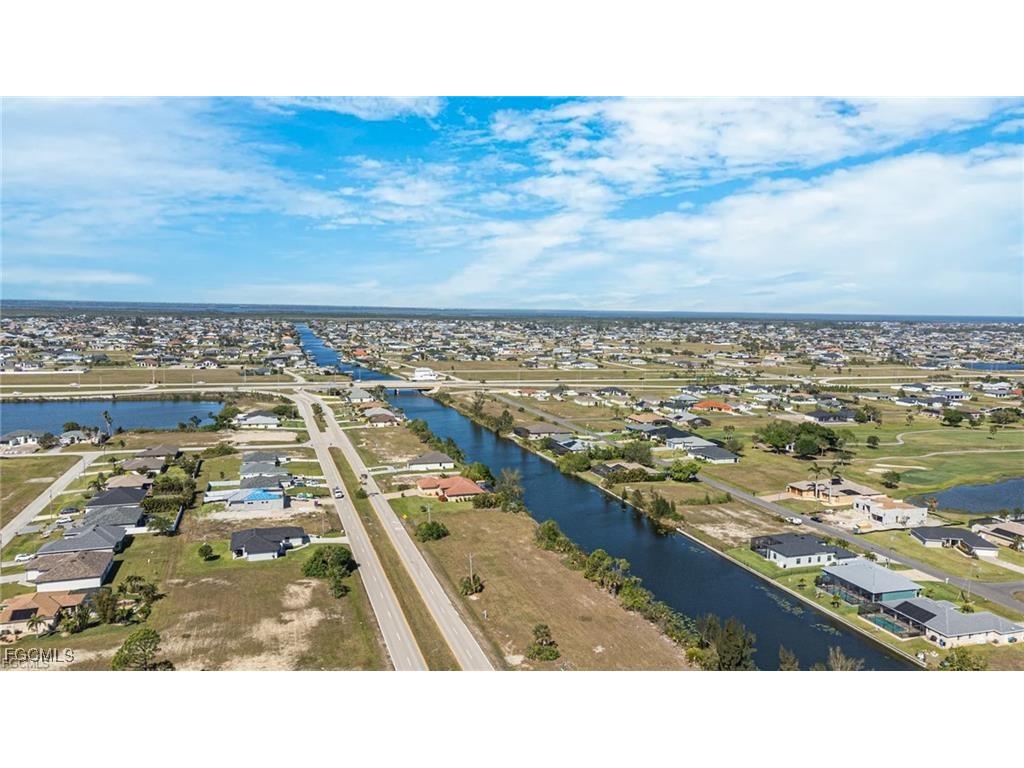 2810 Diplomat Parkway W Cape Coral FL 33993 2025012848 image14