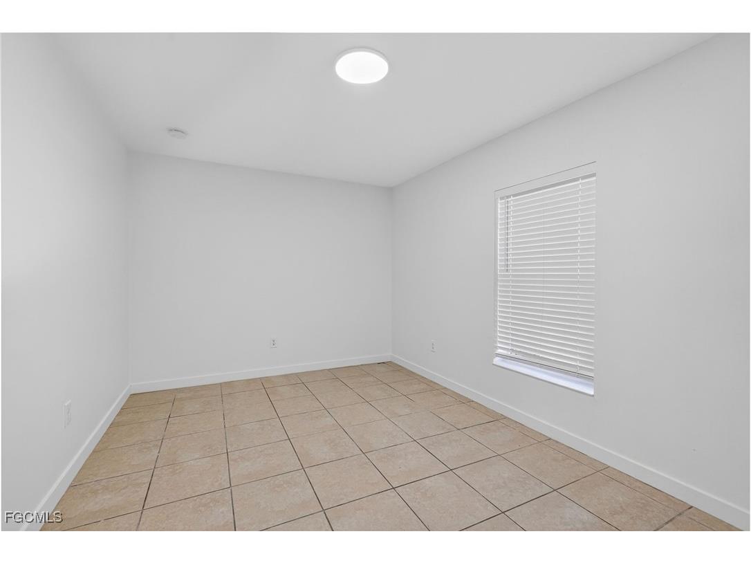 2810 Dunbar Avenue Fort Myers FL 33916 2025015449 image19