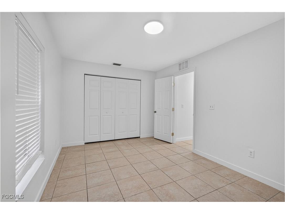 2810 Dunbar Avenue Fort Myers FL 33916 2025015449 image20