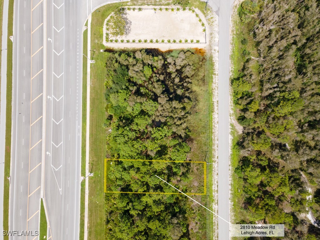 2810 Meadow Road Lehigh Acres FL 33974 224068293 image1