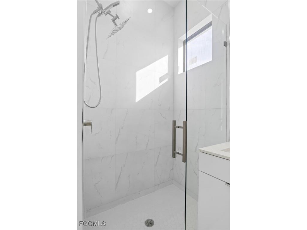 2810 NW 19th Avenue Cape Coral FL 33993 2025025980 image17