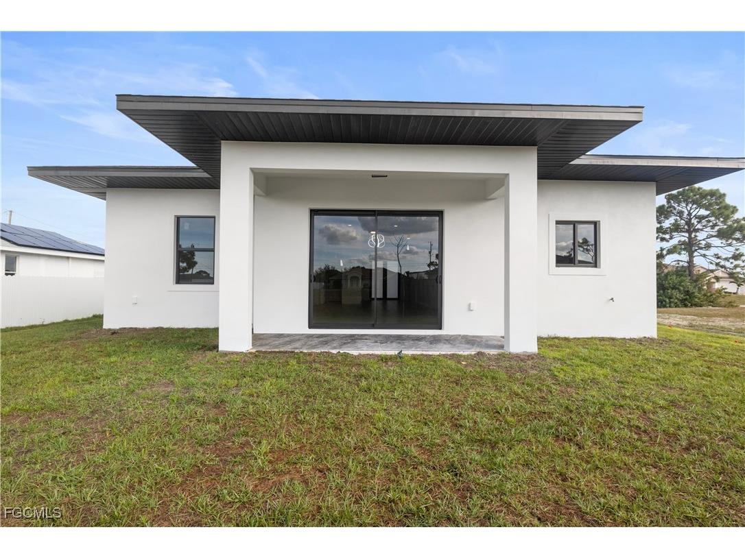 2810 NW 19th Avenue Cape Coral FL 33993 2025025980 image5