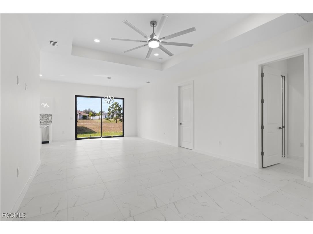 2810 NW 19th Avenue Cape Coral FL 33993 2025025980 image8