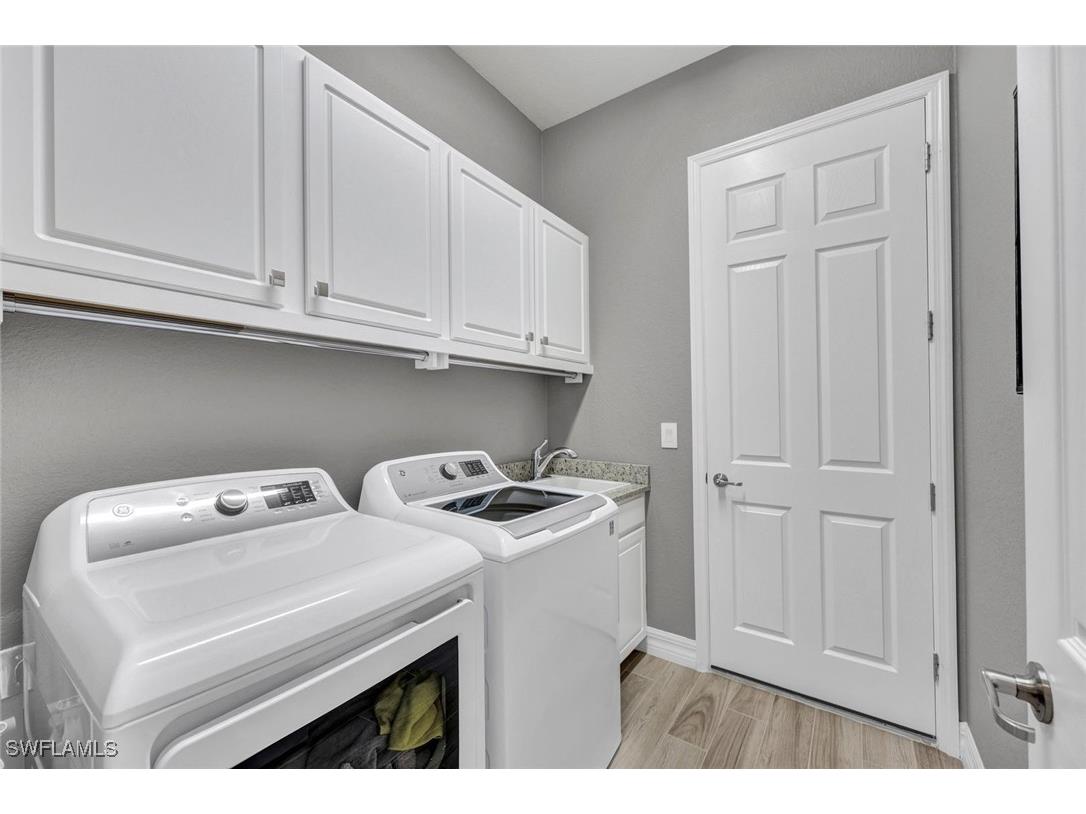 28101 Foxrock Court Bonita Springs FL 34135 225063768 image22