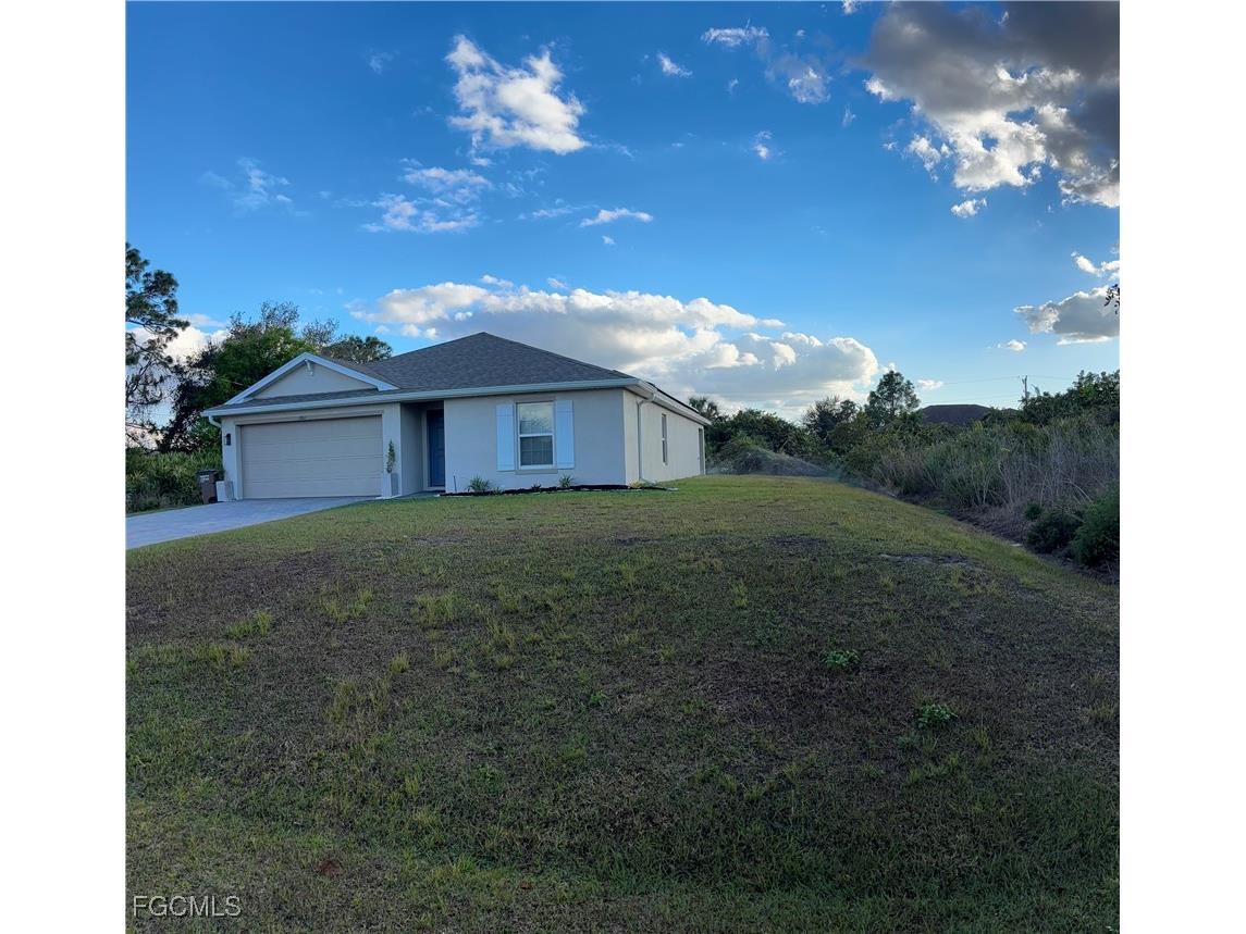 2811 36th Street SW Lehigh Acres FL 33976 2026004181 image1