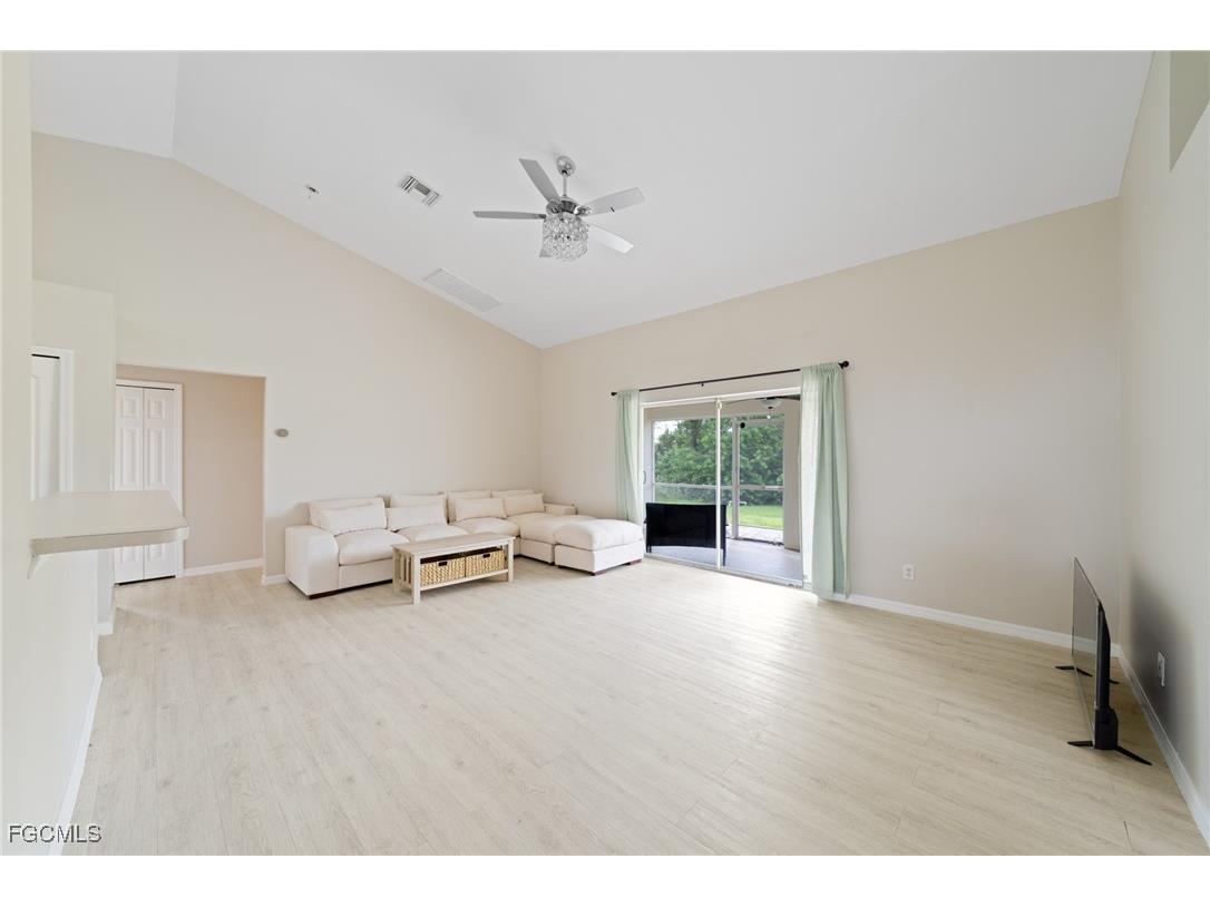 2811 44th Street W Lehigh Acres FL 33971 2025009467 image4