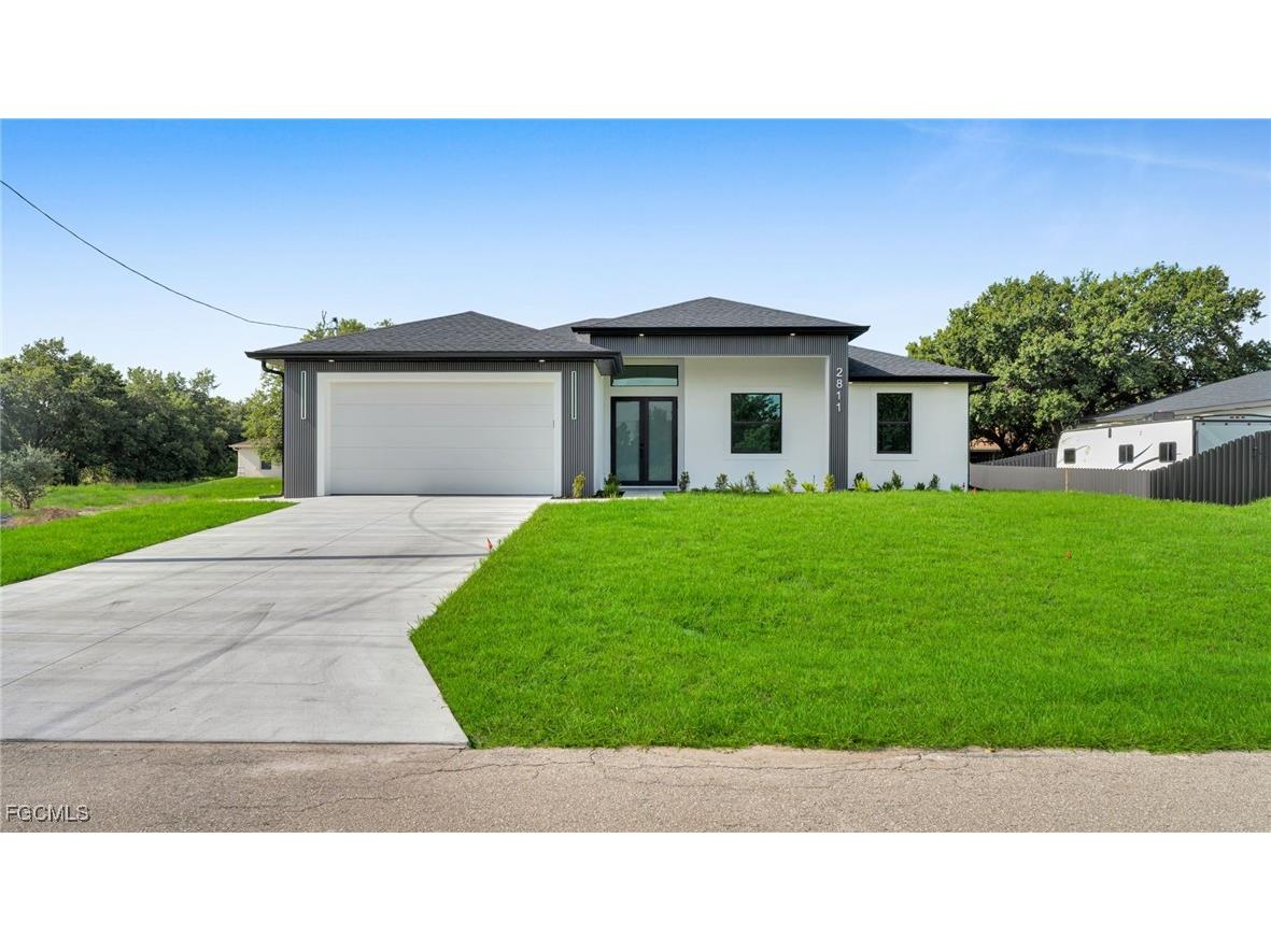 2811 50th Street SW Lehigh Acres FL 33976 2025002407 image1