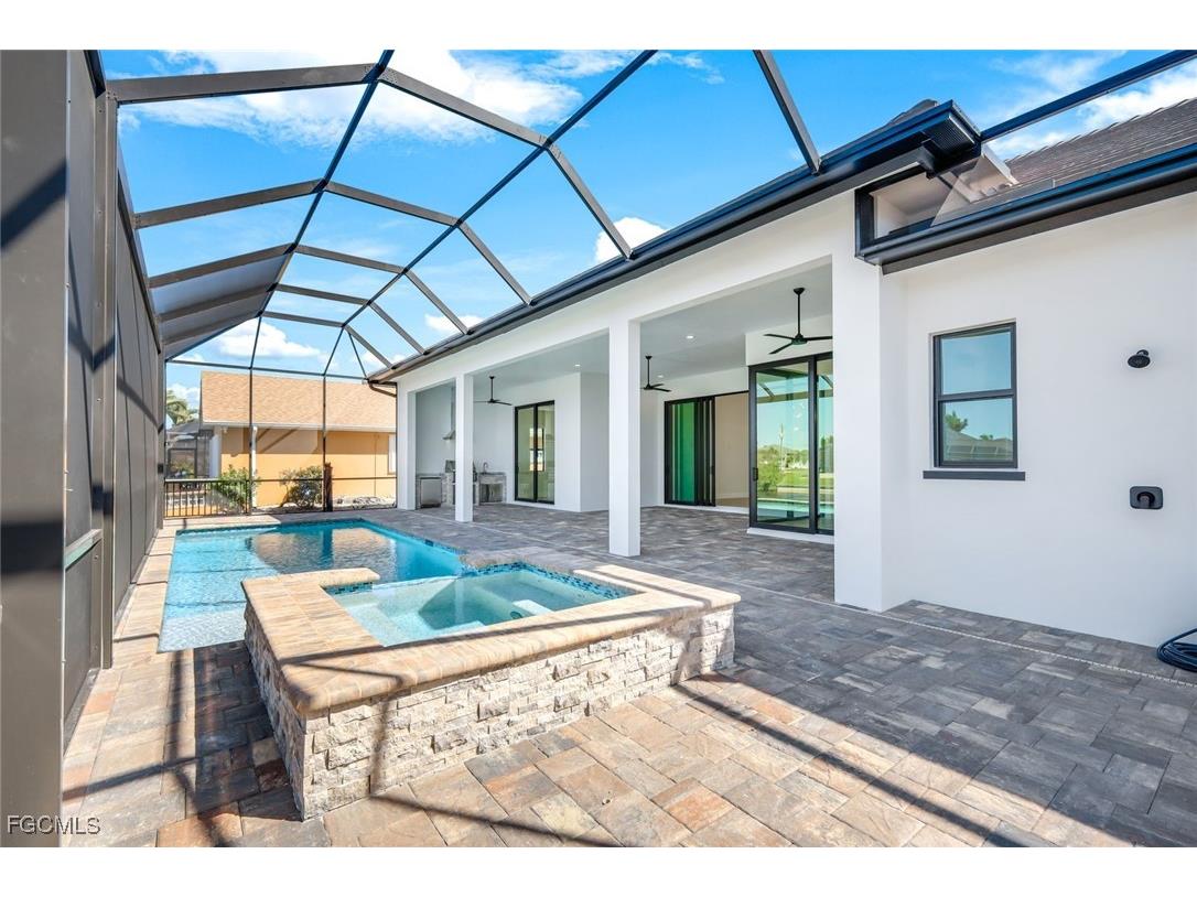2811 SW 34th Terrace Cape Coral FL 33914 2025010387 image7