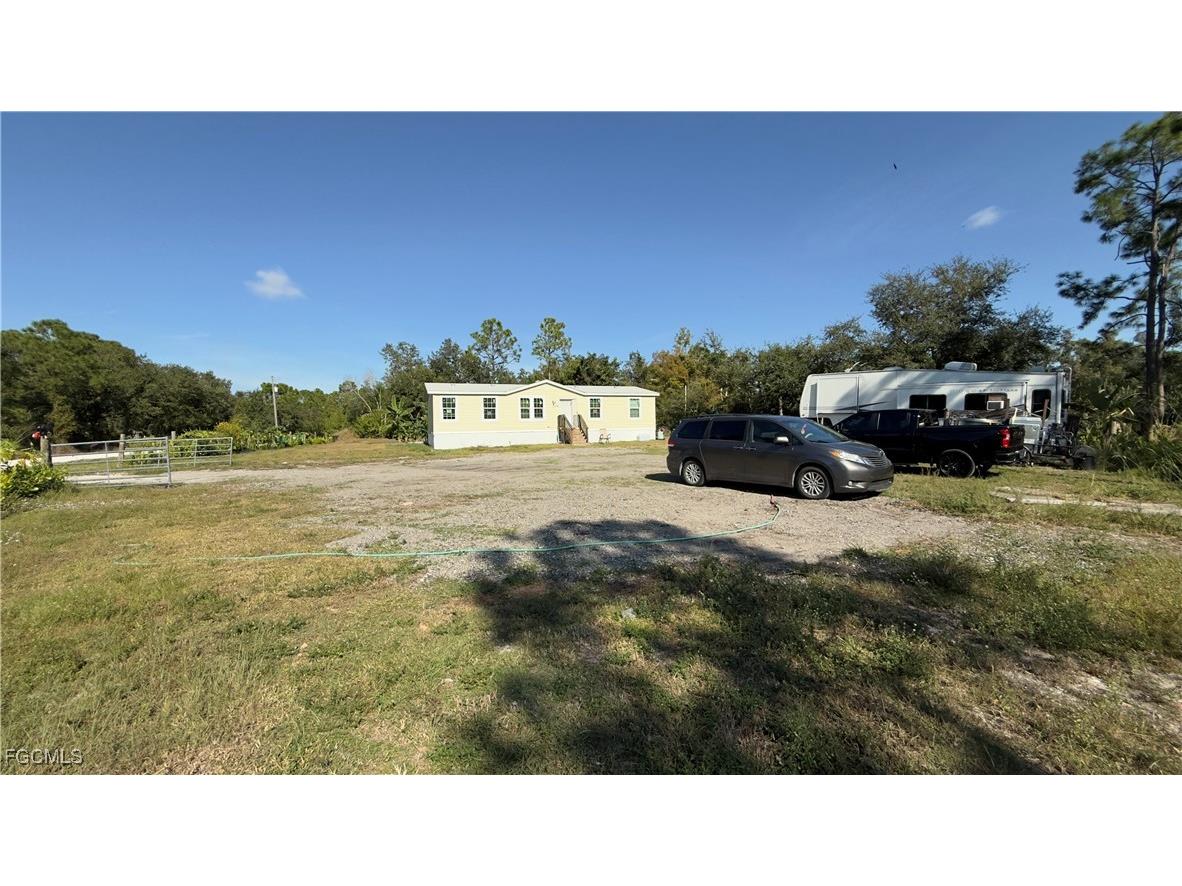 28119 Crescent Lake Drive Punta Gorda FL 33955 2025023867 image6