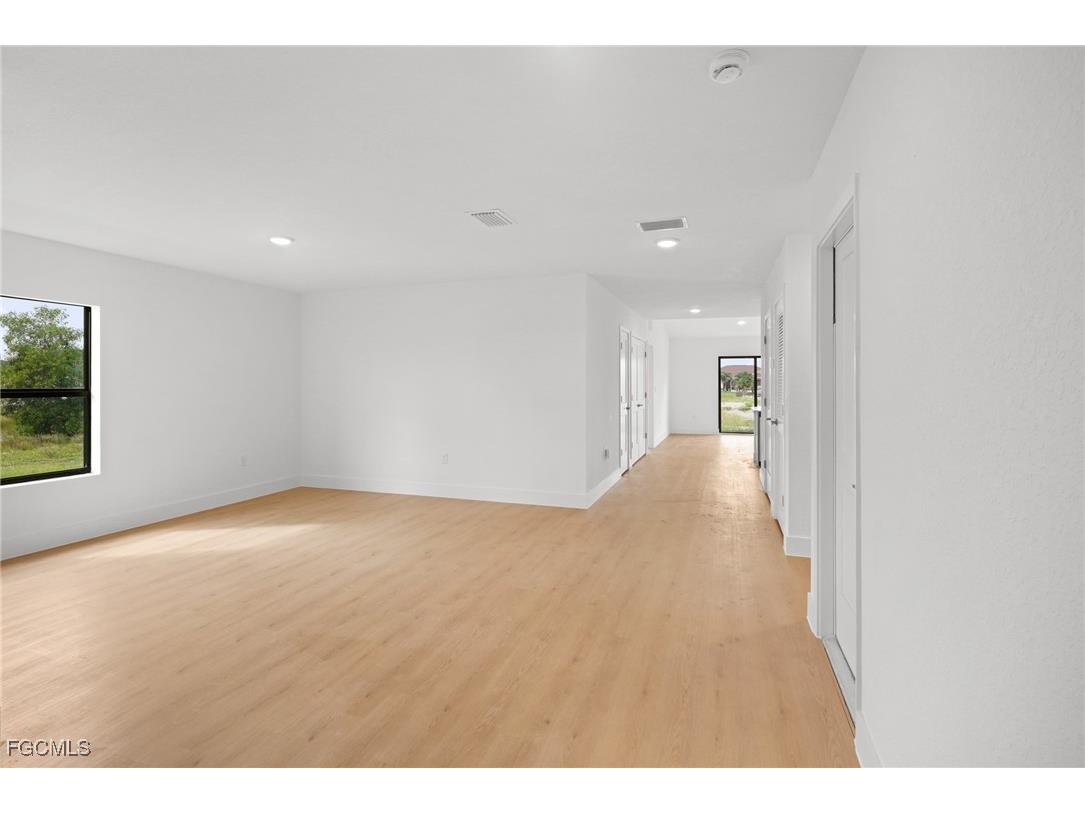 2812 23rd Street SW Lehigh Acres FL 33976 2025013528 image8