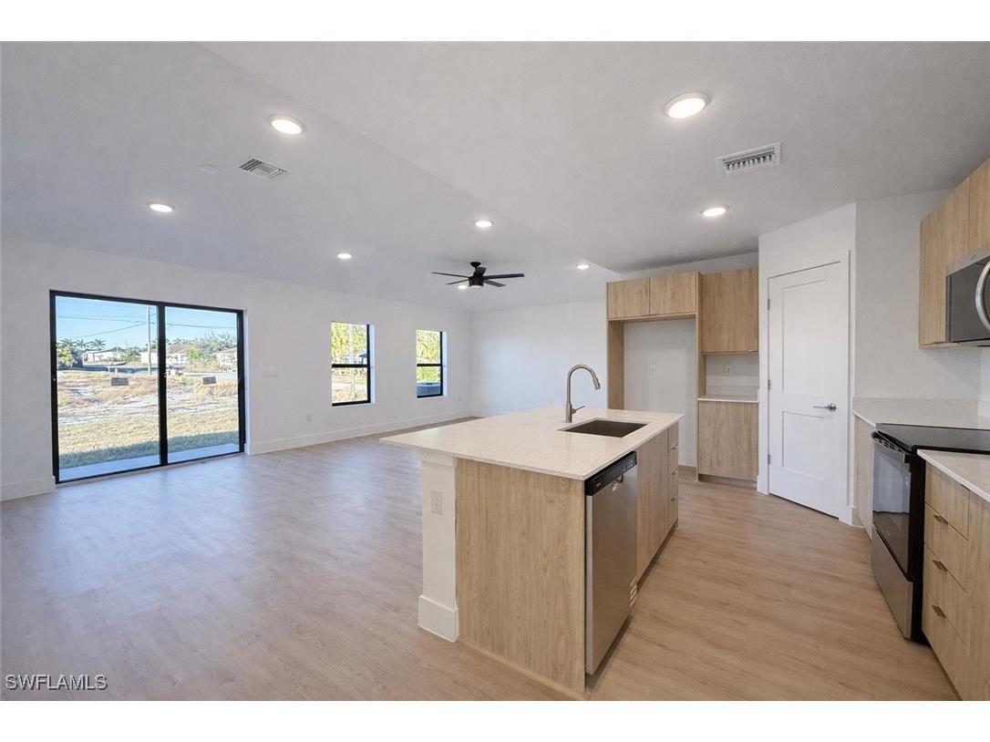 2812 23rd Street SW Lehigh Acres FL 33976 226004369 image3