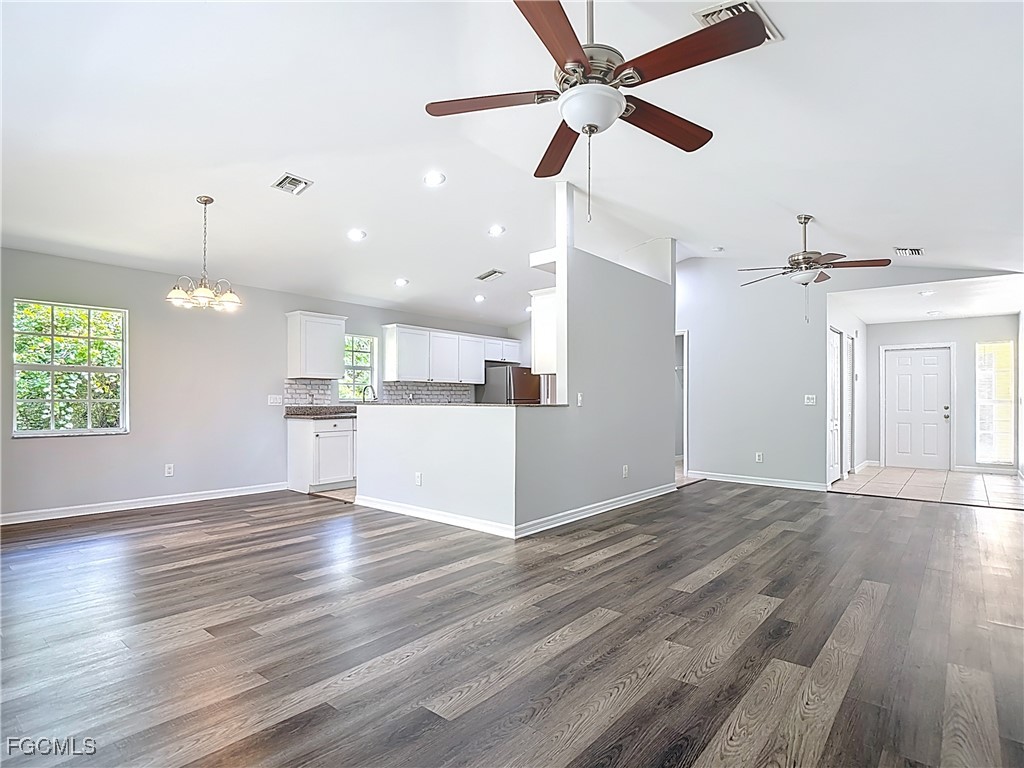 2812 4th Street SW Lehigh Acres FL 33976 2025018085 image3