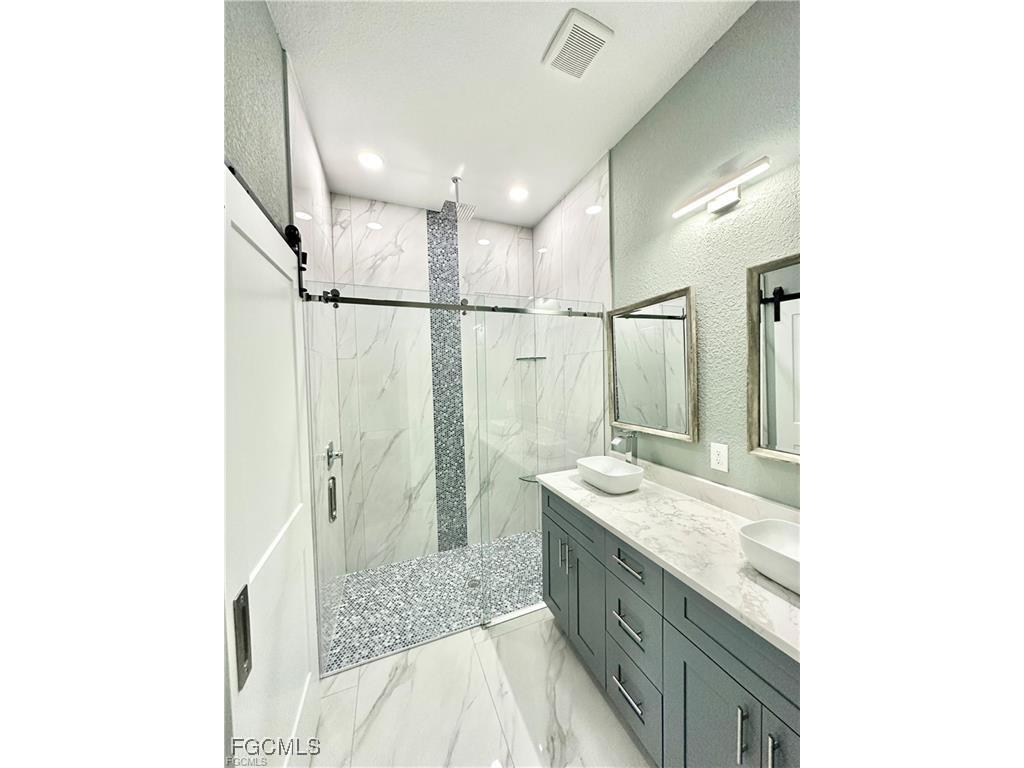 2812 53rd Street SW Lehigh Acres FL 33976 2025022128 image4